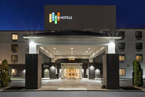 Even hotel ann arbor - Sep 23, 2021 · EVEN Hotel Ann Arbor features 107 guest rooms and suites and it located 2.3 miles from University of Michigan’s campus. It offers fitness centers that are double the size of traditional hotel ... 